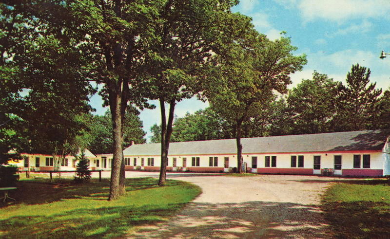 Inland Lakes Motel (Johnson Motel) - Vintage Postcard (newer photo)